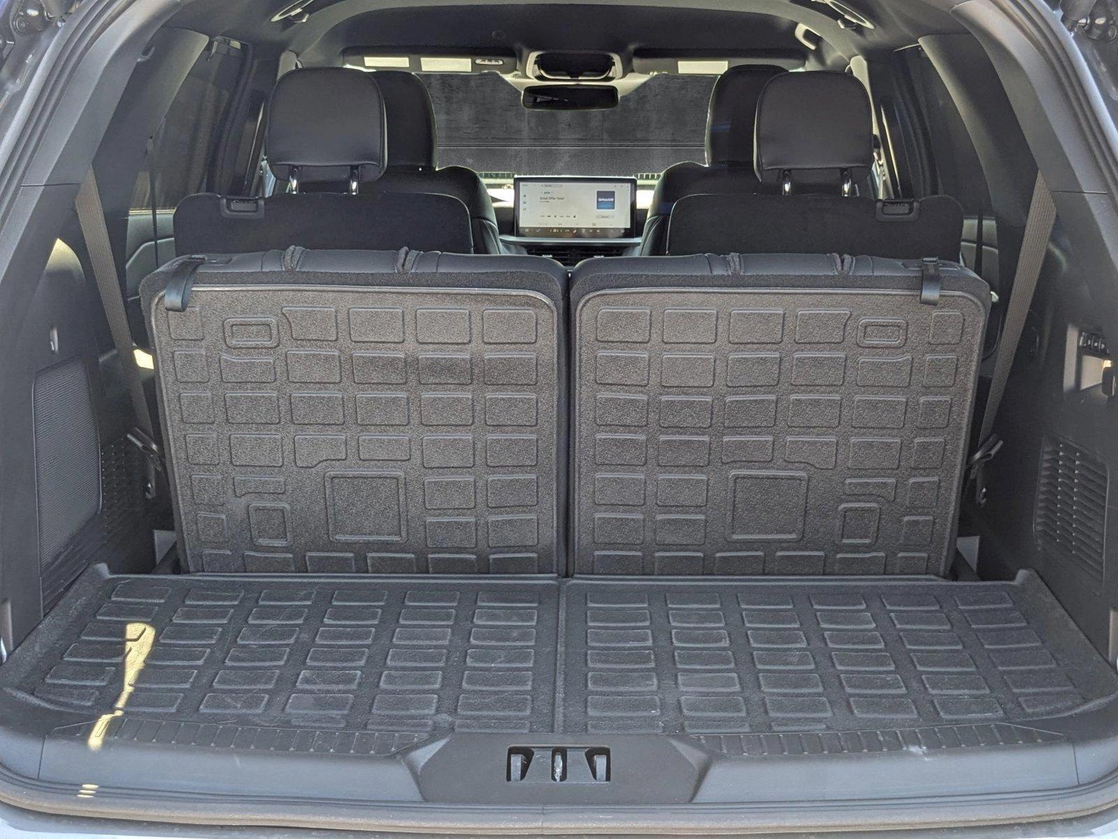 2025 Ford Explorer Vehicle Photo in St. Petersburg, FL 33713