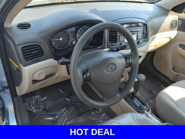 2011 Hyundai ACCENT Vehicle Photo in Merrillville, IN 46410