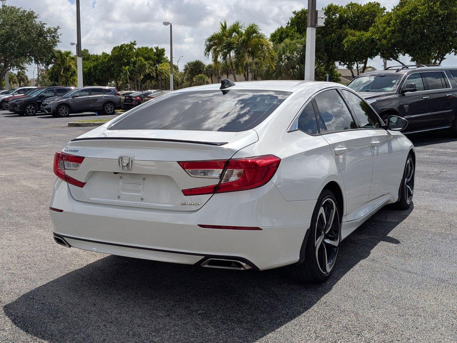 2022 Honda Accord Sedan Vehicle Photo in Miami, FL 33015