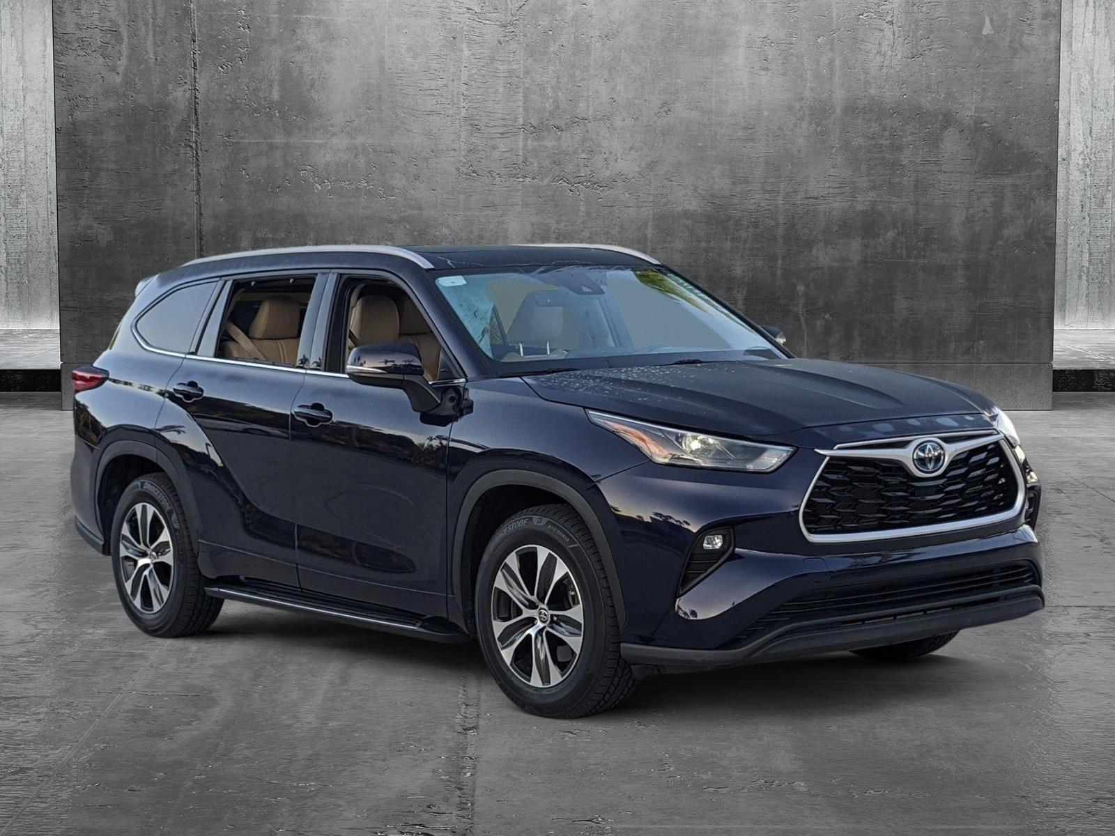 2022 Toyota Highlander Vehicle Photo in Davie, FL 33331