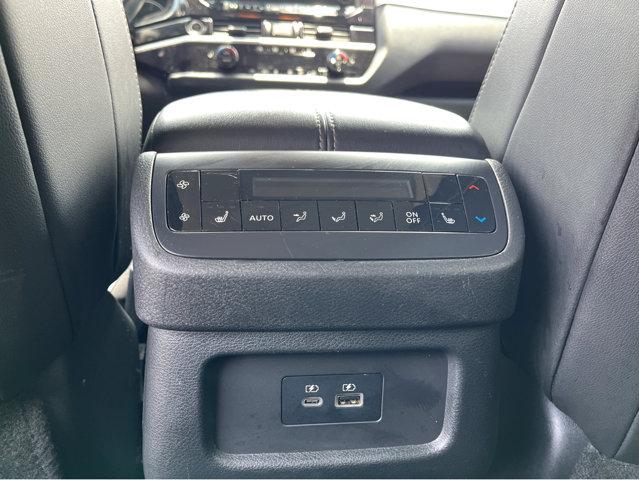 2022 Nissan Pathfinder Vehicle Photo in Savannah, GA 31419