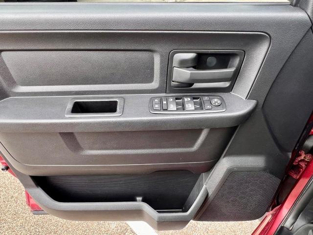 2015 Ram 1500 Vehicle Photo in EFFINGHAM, IL 62401-2832