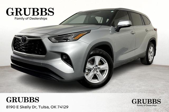 2024 Toyota Highlander Vehicle Photo in Tulsa, OK 74129