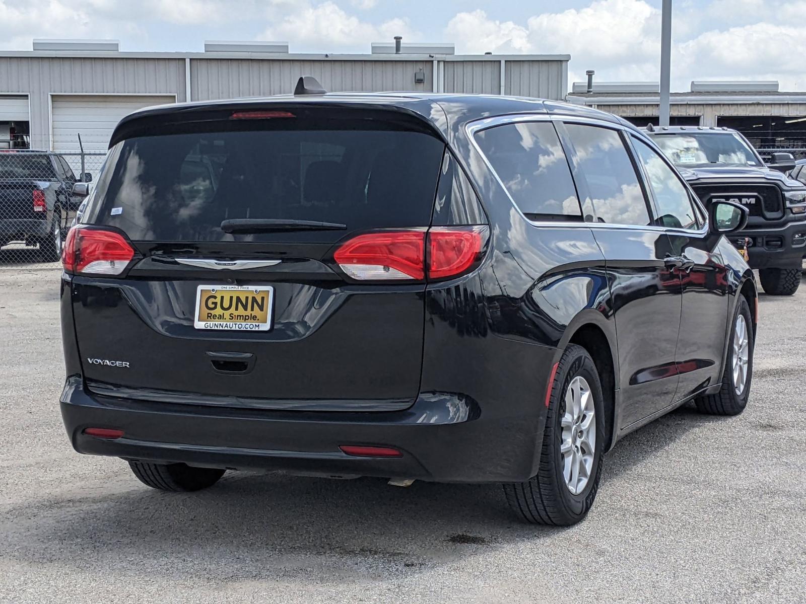2023 Chrysler Voyager Vehicle Photo in Seguin, TX 78155