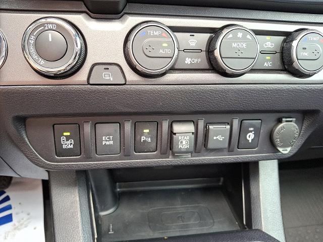 2021 Toyota Tacoma 4WD Vehicle Photo in TREVOSE, PA 19053-4984
