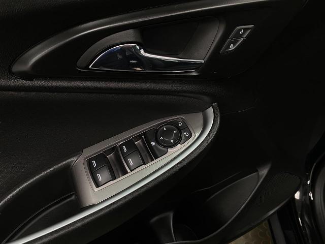 2024 Chevrolet Malibu Vehicle Photo in NEENAH, WI 54956-2243