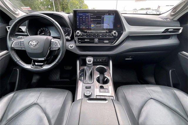 2021 Toyota Highlander Vehicle Photo in INDEPENDENCE, MO 64055-1314