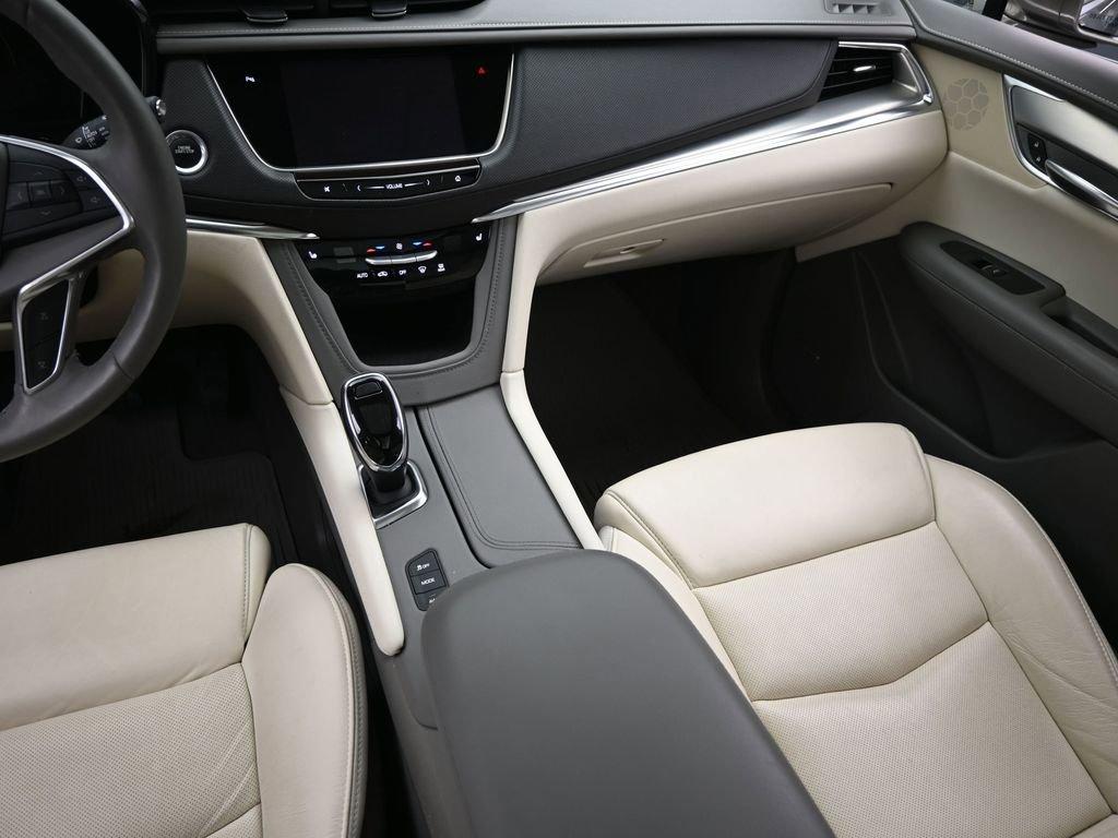 2017 Cadillac XT5 Vehicle Photo in Cedar Rapids, IA 52402