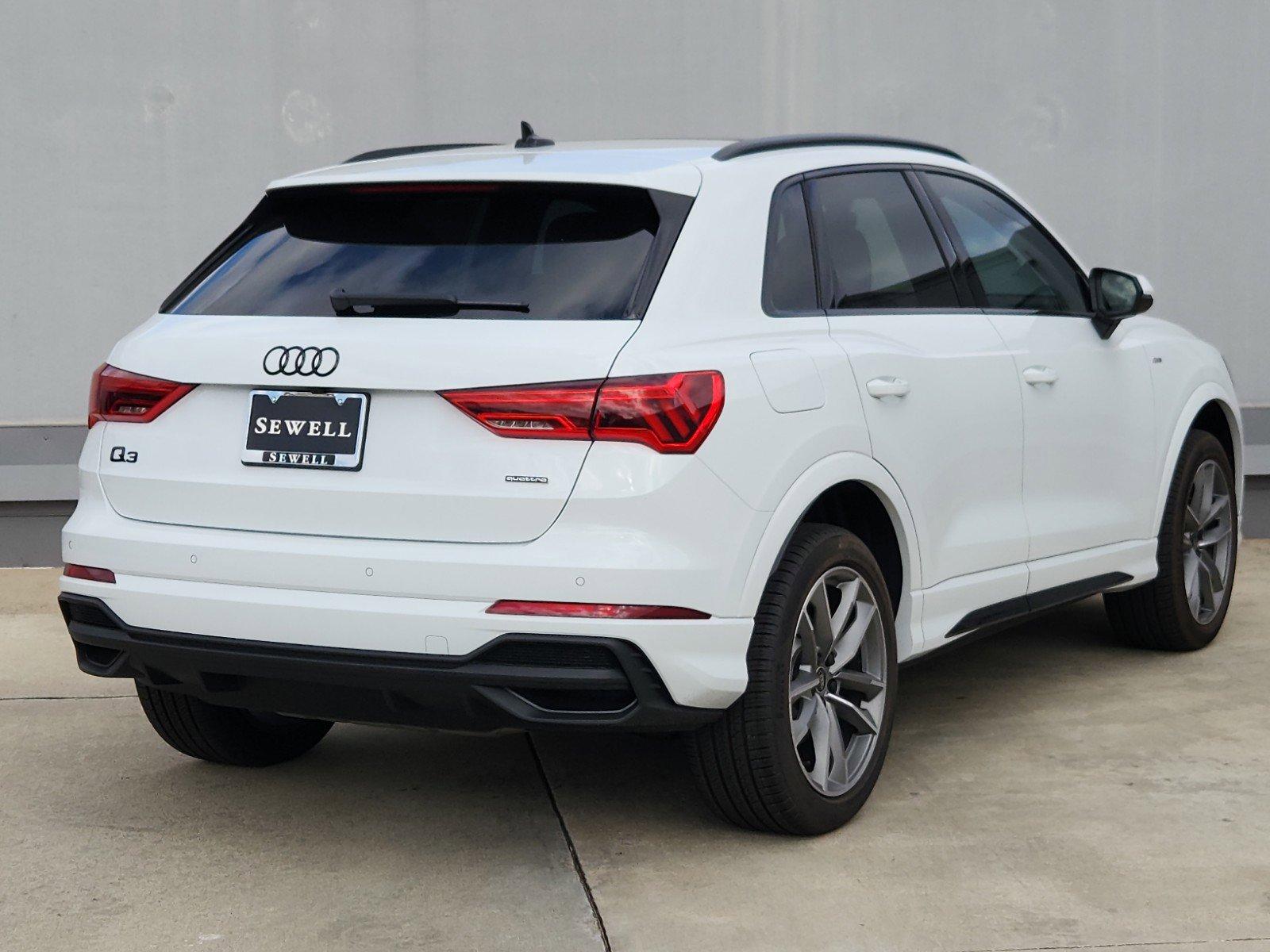 2025 Audi Q3 Vehicle Photo in SUGAR LAND, TX 77478