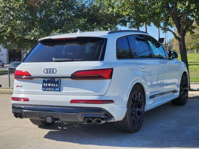 2025 Audi SQ7 Vehicle Photo in HOUSTON, TX 77090