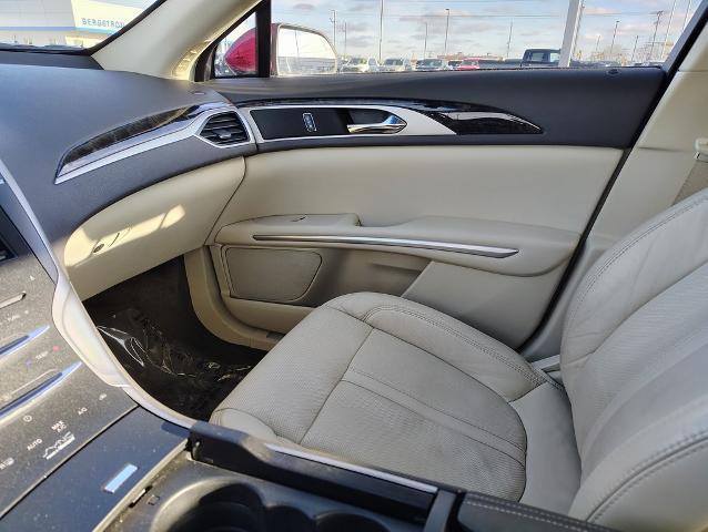 2015 Lincoln MKZ Vehicle Photo in GREEN BAY, WI 54304-5303