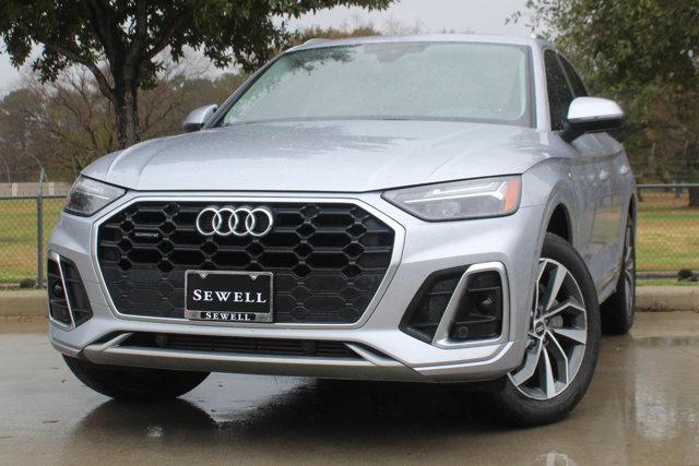 2022 Audi Q5 Vehicle Photo in HOUSTON, TX 77090