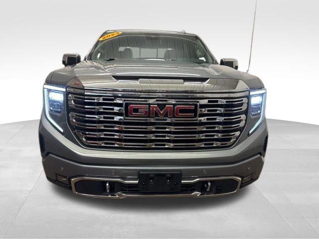 2023 GMC Sierra 1500 Vehicle Photo in MEDINA, OH 44256-9631