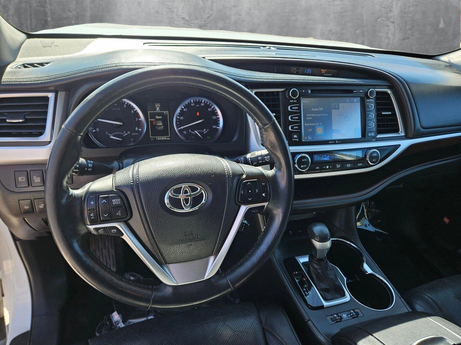 2014 Toyota Highlander Vehicle Photo in NORTH RICHLAND HILLS, TX 76180-7199