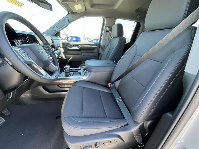 2025 Chevrolet Silverado 1500 Vehicle Photo in ALCOA, TN 37701-3235