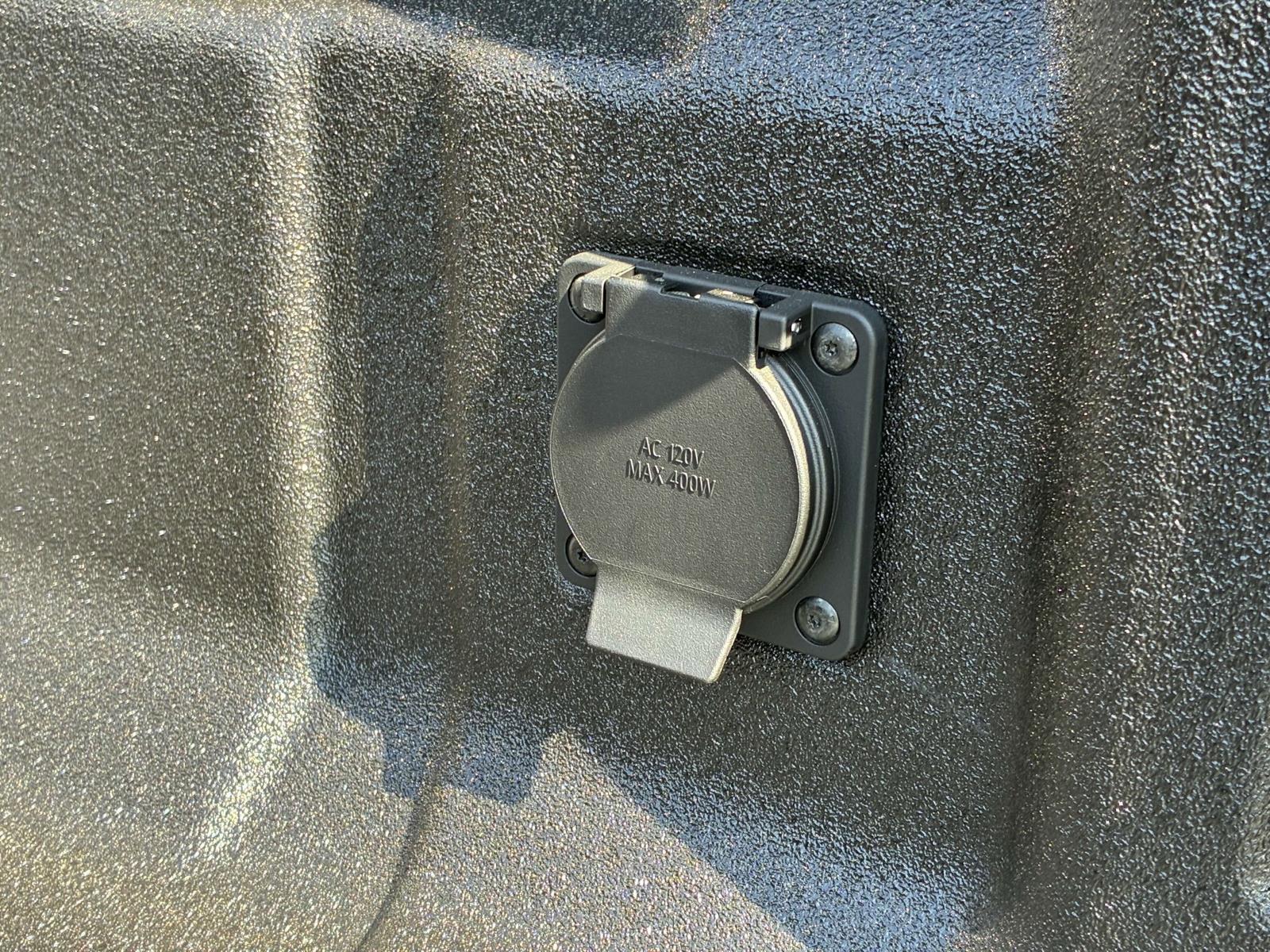 2025 Chevrolet Colorado Vehicle Photo in LOS ANGELES, CA 90007-3794