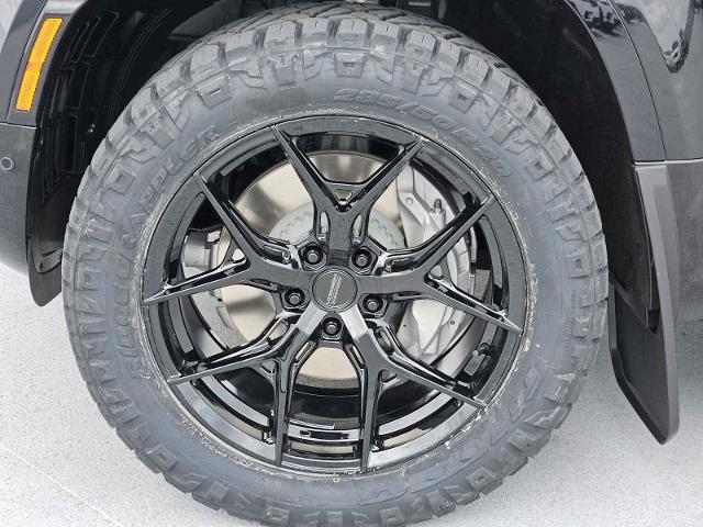 2025 Defender Vehicle Photo in AUSTIN, TX 78717