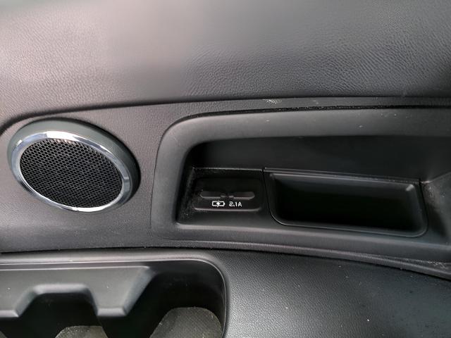 2022 Subaru Ascent Vehicle Photo in Green Bay, WI 54304