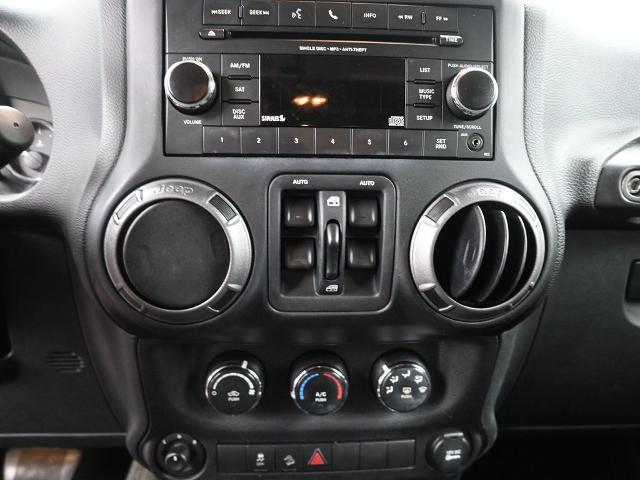 2018 Jeep Wrangler JK Unlimited Vehicle Photo in Cedar Rapids, IA 52402