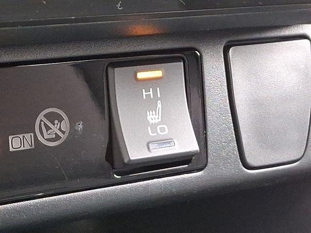 2023 Toyota RAV4 Hybrid Vehicle Photo in DANBURY, CT 06810-5034