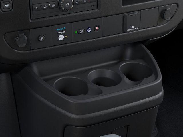 2025 Chevrolet Express Cargo 2500 Vehicle Photo in DANBURY, CT 06810-5034
