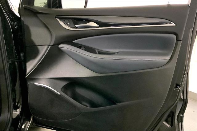 2022 Buick Enclave Vehicle Photo in Lees Summit, MO 64086