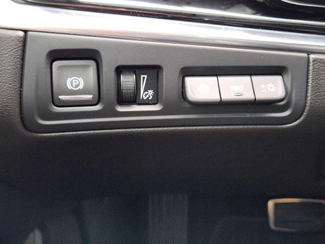 2022 Cadillac XT6 Vehicle Photo in DENTON, TX 76210-9321