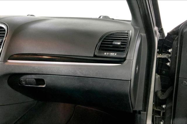 2023 Chrysler 300 Vehicle Photo in Kansas City, MO 64114