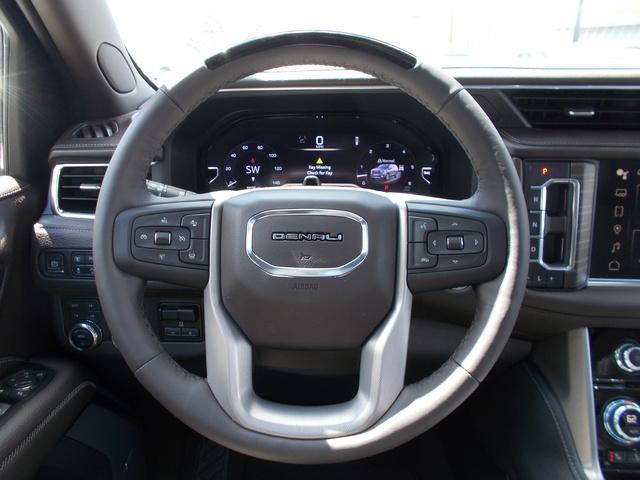 2024 GMC Yukon XL Vehicle Photo in LOWELL, MA 01852-4336