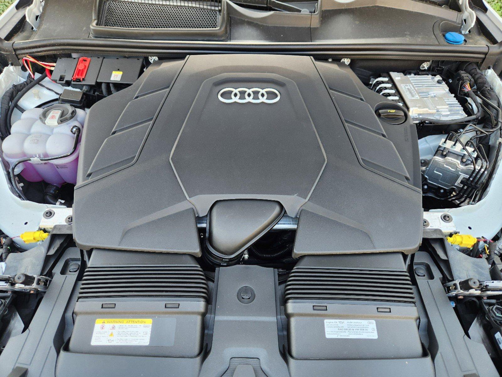 2025 Audi Q7 Vehicle Photo in MCKINNEY, TX 75070