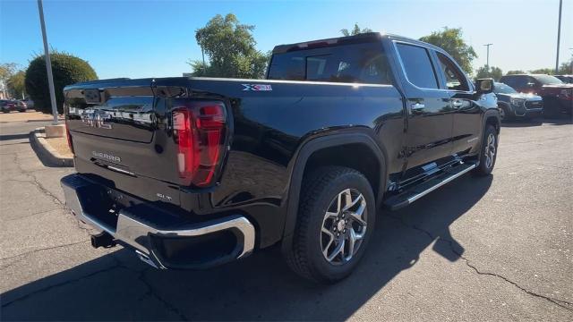 2025 GMC Sierra 1500 Vehicle Photo in GOODYEAR, AZ 85338-1310