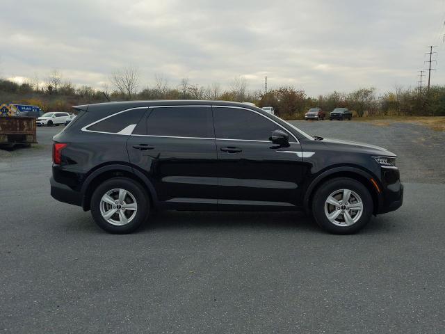 Used 2023 Kia Sorento LX with VIN 5XYRGDLC1PG180626 for sale in Nazareth, PA