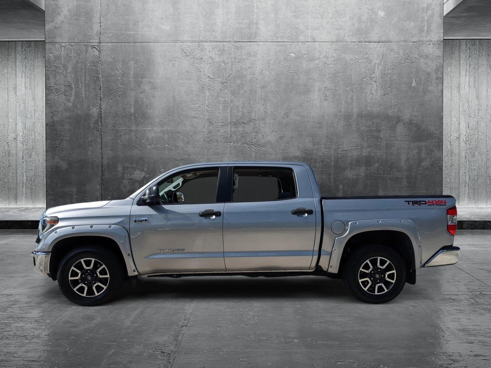 2018 Toyota Tundra 4WD Vehicle Photo in Davie, FL 33331