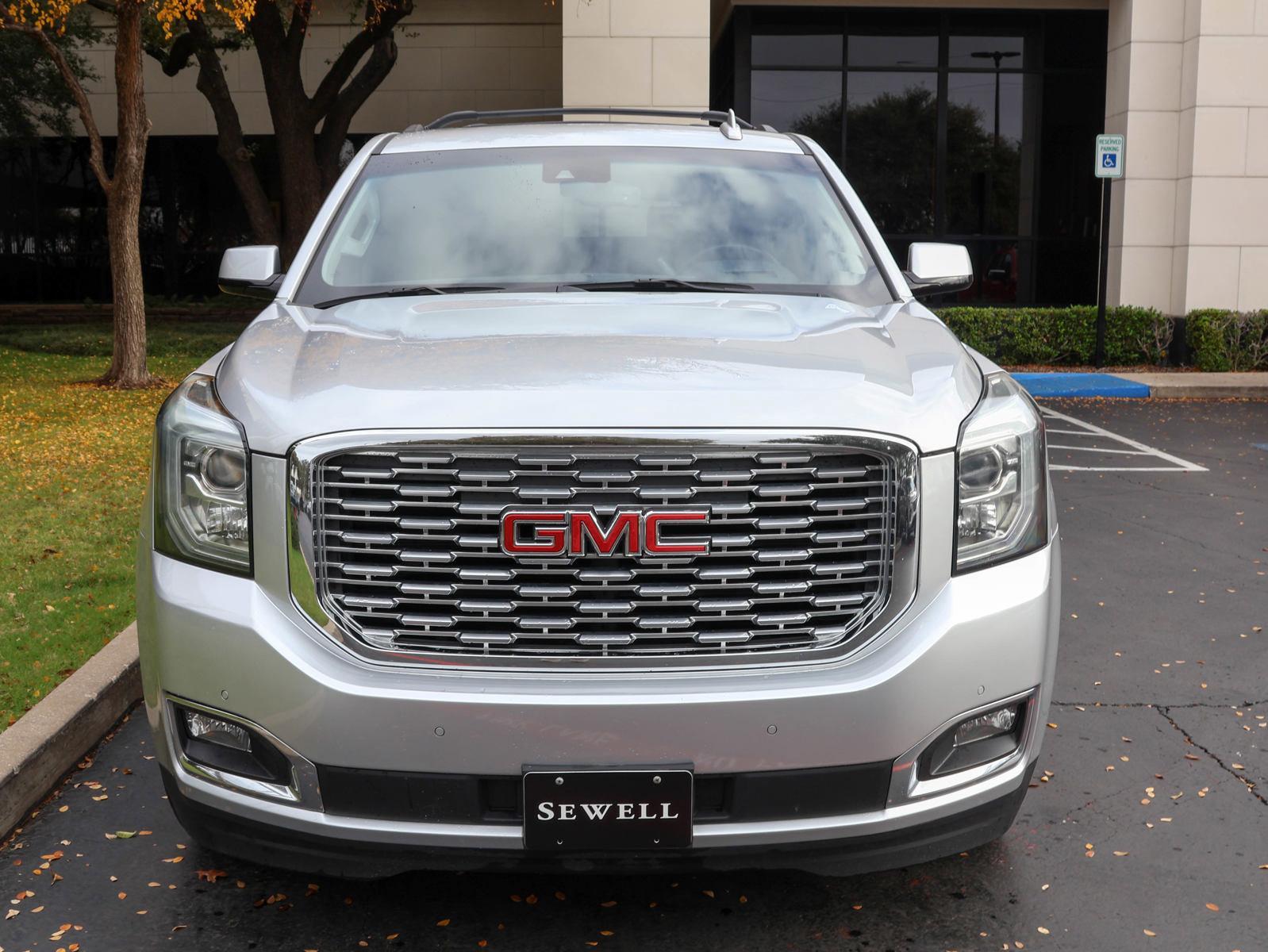 Used 2019 GMC Yukon XL Denali with VIN 1GKS2HKJ7KR264777 for sale in Dallas, TX