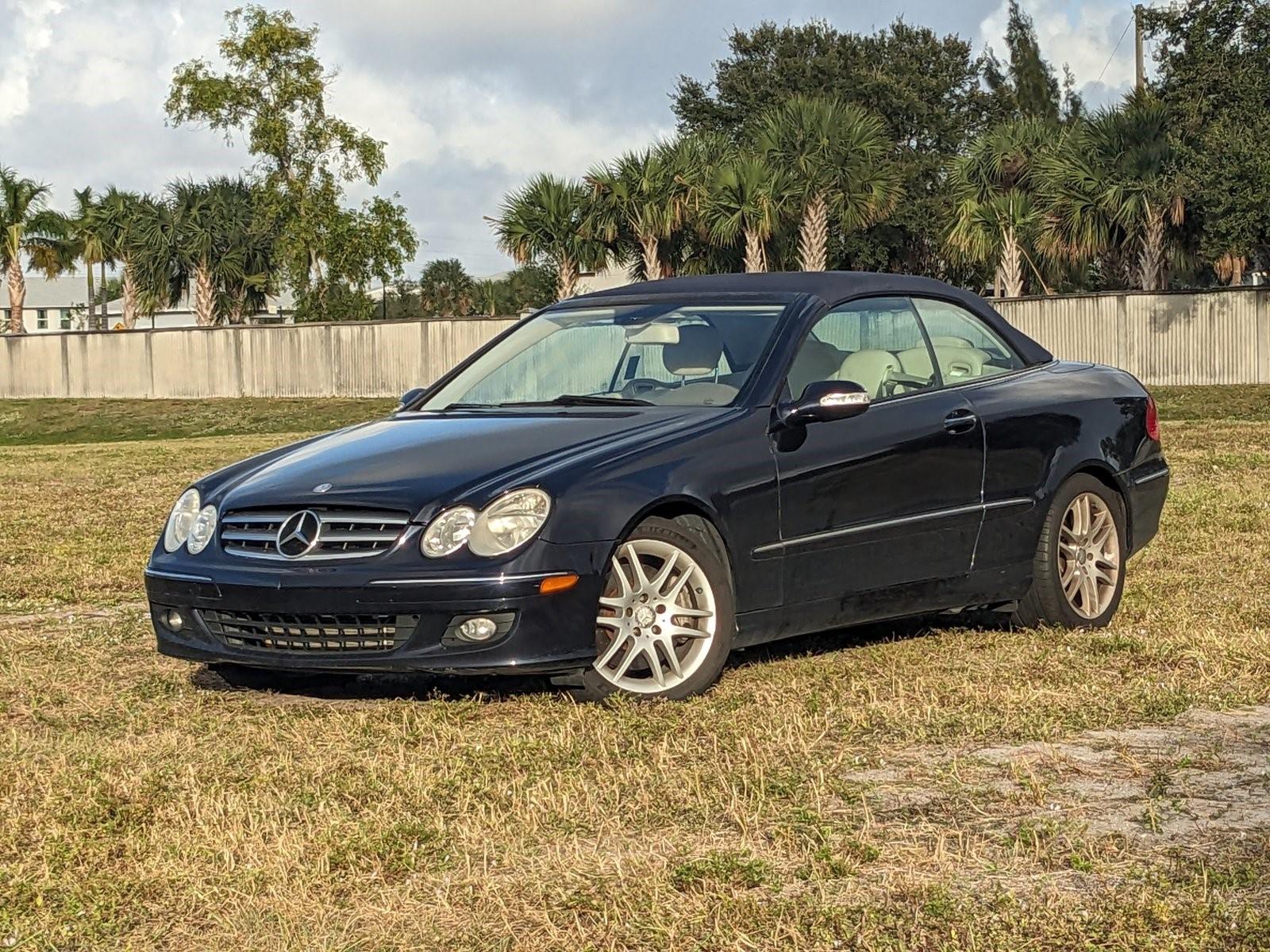 2009 Mercedes-Benz CLK-Class Vehicle Photo in WEST PALM BEACH, FL 33407-3296