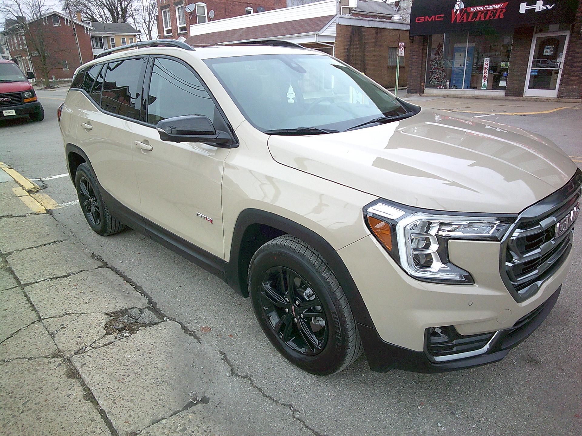 2022 GMC Terrain Vehicle Photo in KITTANNING, PA 16201-1536