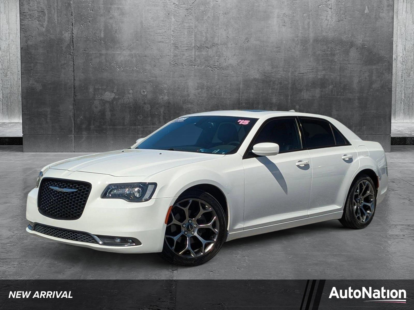 2015 Chrysler 300 Vehicle Photo in St. Petersburg, FL 33713