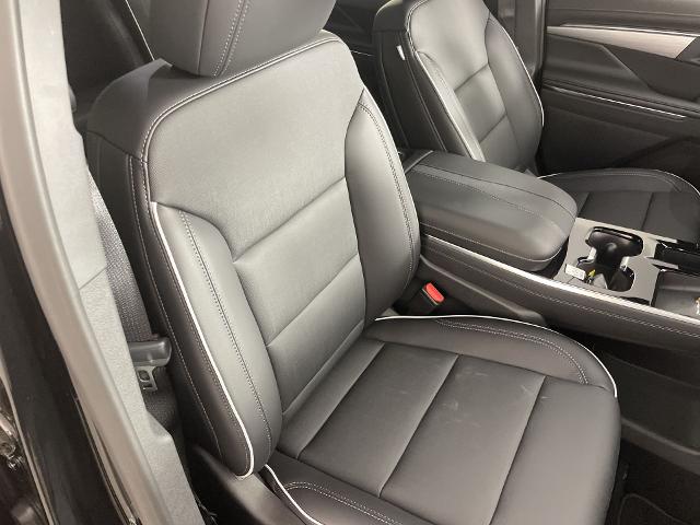 2025 Buick Enclave Vehicle Photo in GILBERT, AZ 85297-0402