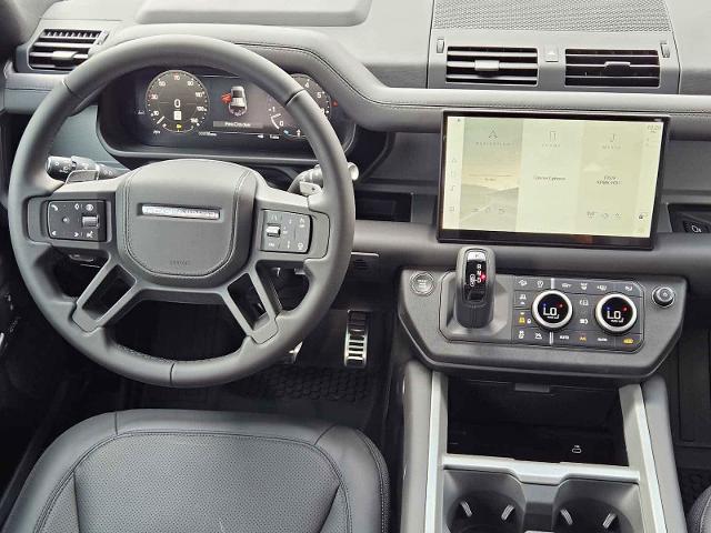 2025 Defender Vehicle Photo in AUSTIN, TX 78717