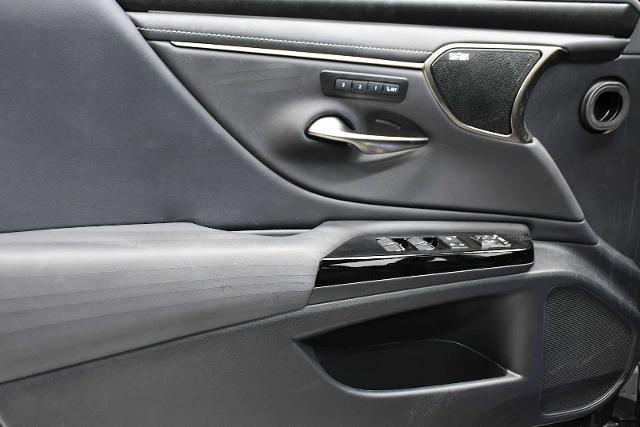 2022 Lexus ES 300h Vehicle Photo in DALLAS, TX 75235