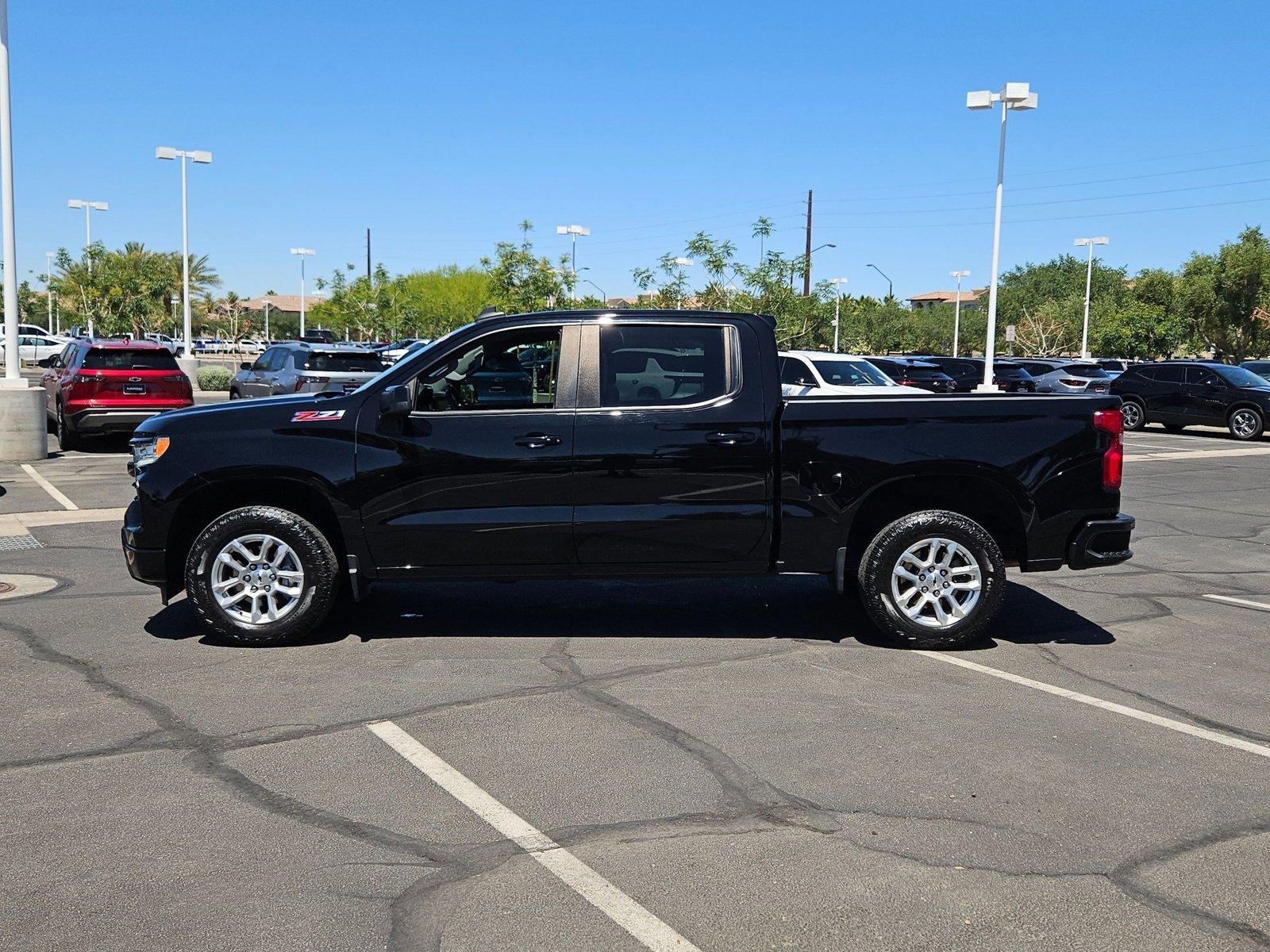 2022 Chevrolet Silverado 1500 Vehicle Photo in GILBERT, AZ 85297-0446