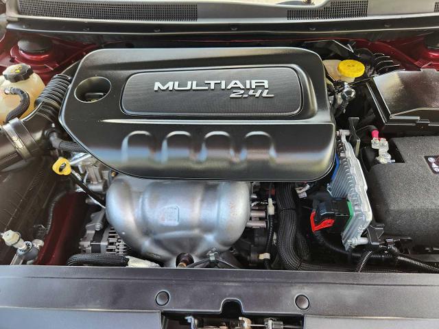 2017 Chrysler 200 Vehicle Photo in DENTON, TX 76210-9321