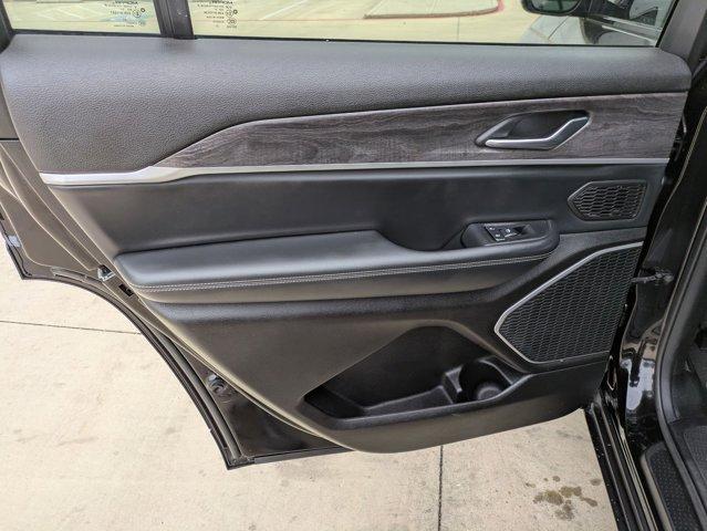 2021 Jeep Grand Cherokee L Vehicle Photo in SELMA, TX 78154-1460