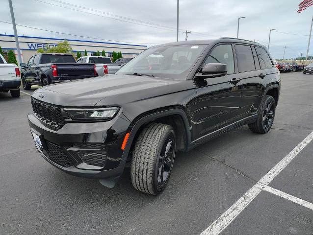 2023 Jeep Grand Cherokee Vehicle Photo in GREEN BAY, WI 54304-5303