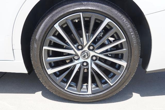 2024 Lexus ES 350 Vehicle Photo in Riverdale, UT 84405