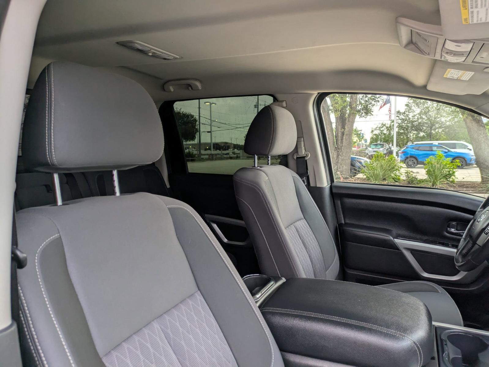 2021 Nissan Titan Vehicle Photo in SELMA, TX 78154-1460