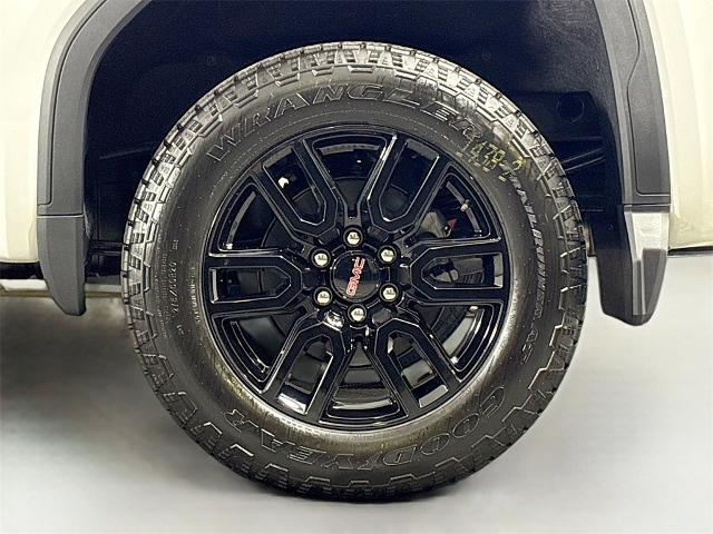 2025 GMC Sierra 1500 Vehicle Photo in PUYALLUP, WA 98371-4149
