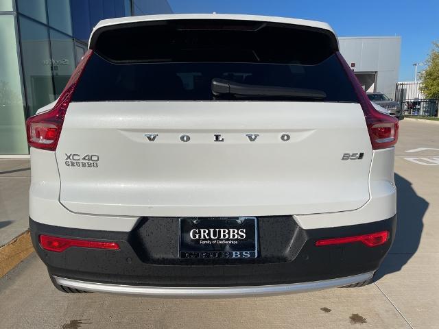 2025 Volvo XC40 Vehicle Photo in Grapevine, TX 76051