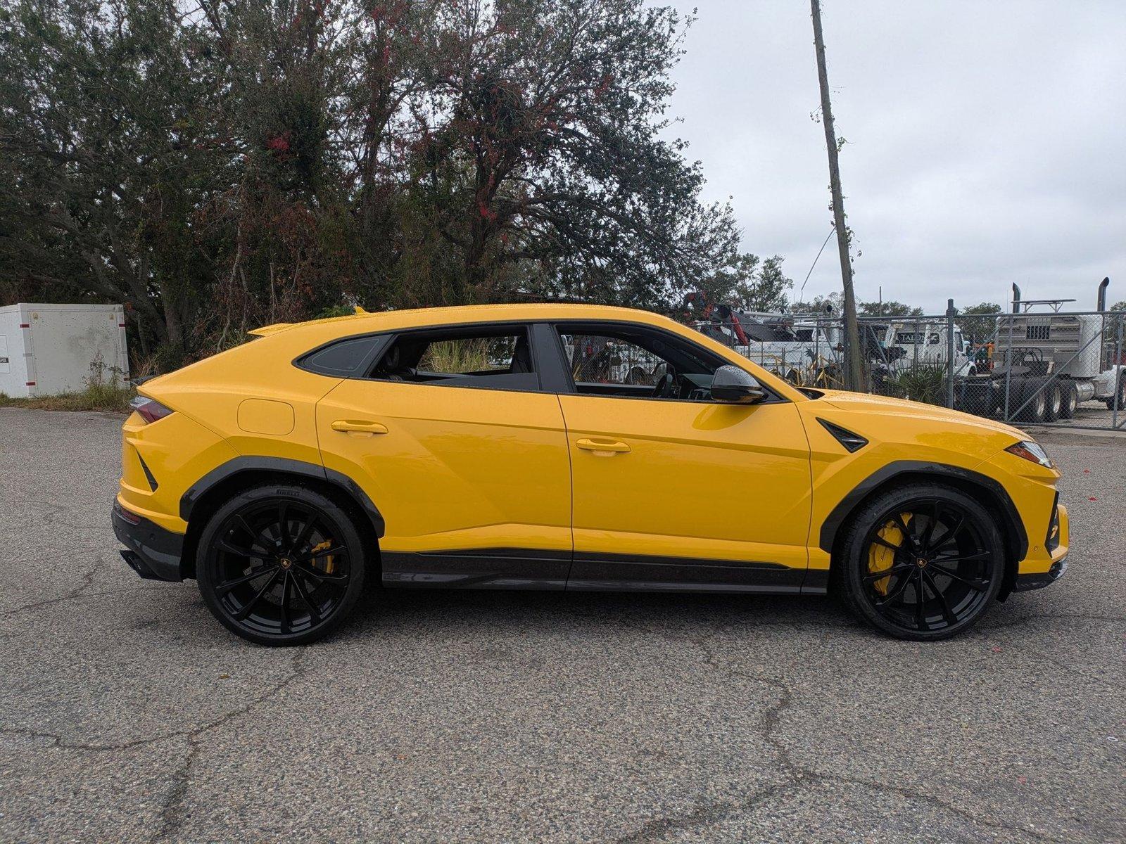 2020 Lamborghini Urus Vehicle Photo in Sarasota, FL 34231