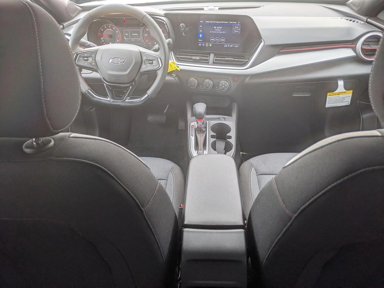 2025 Chevrolet Trax Vehicle Photo in HOUSTON, TX 77034-5009